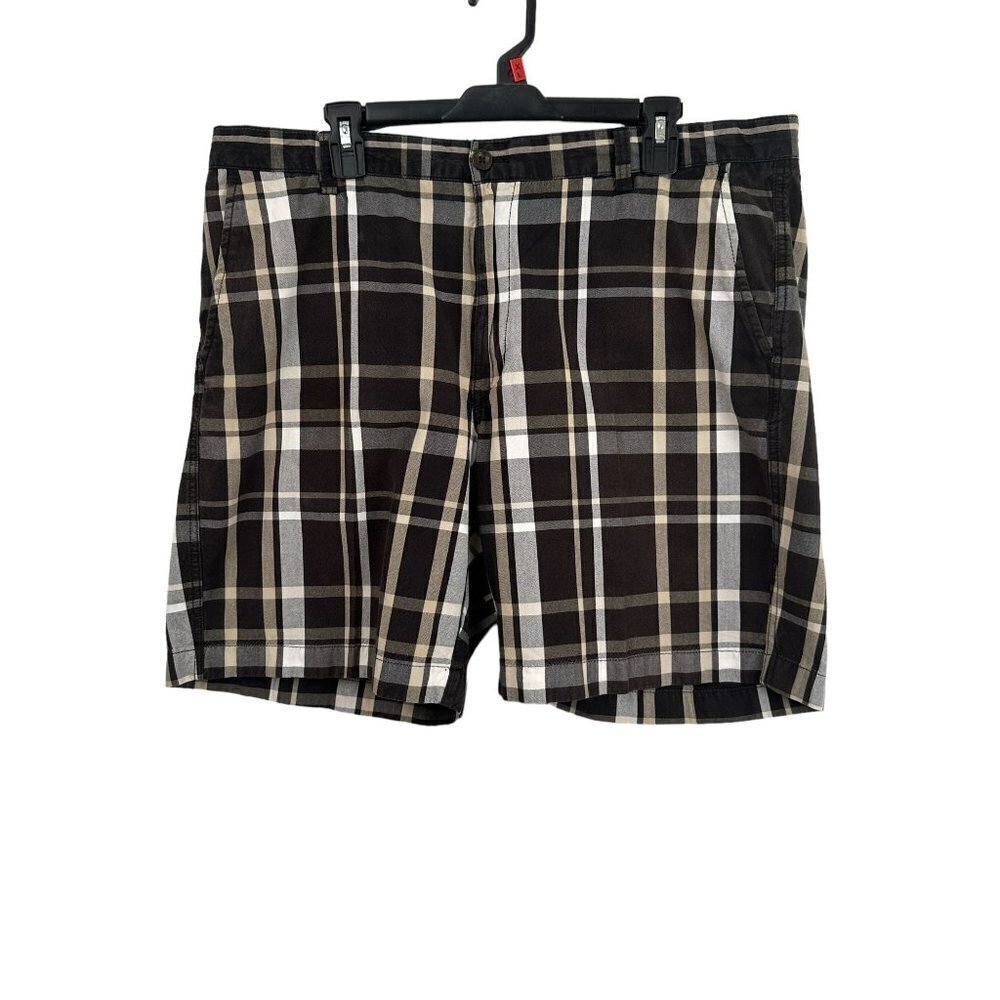 Chaps‎ black and tan men's walking shorts, size 38